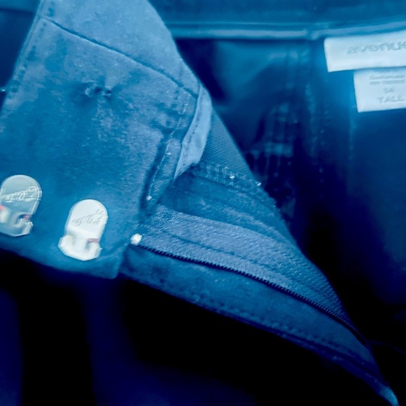 Avenue boot cut slightly faded black work pants with front and back pockets, 14T - Picture 6 of 6